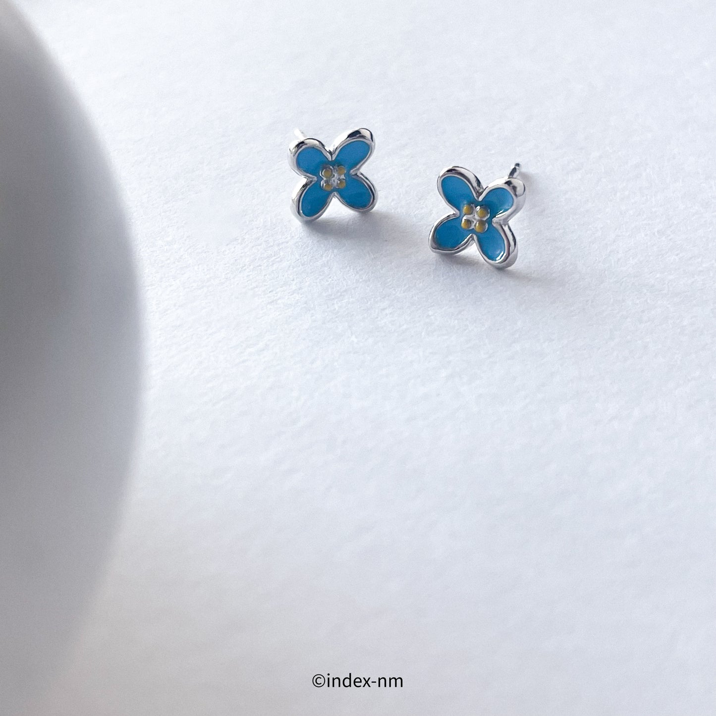 Story | Chamomile Studs
