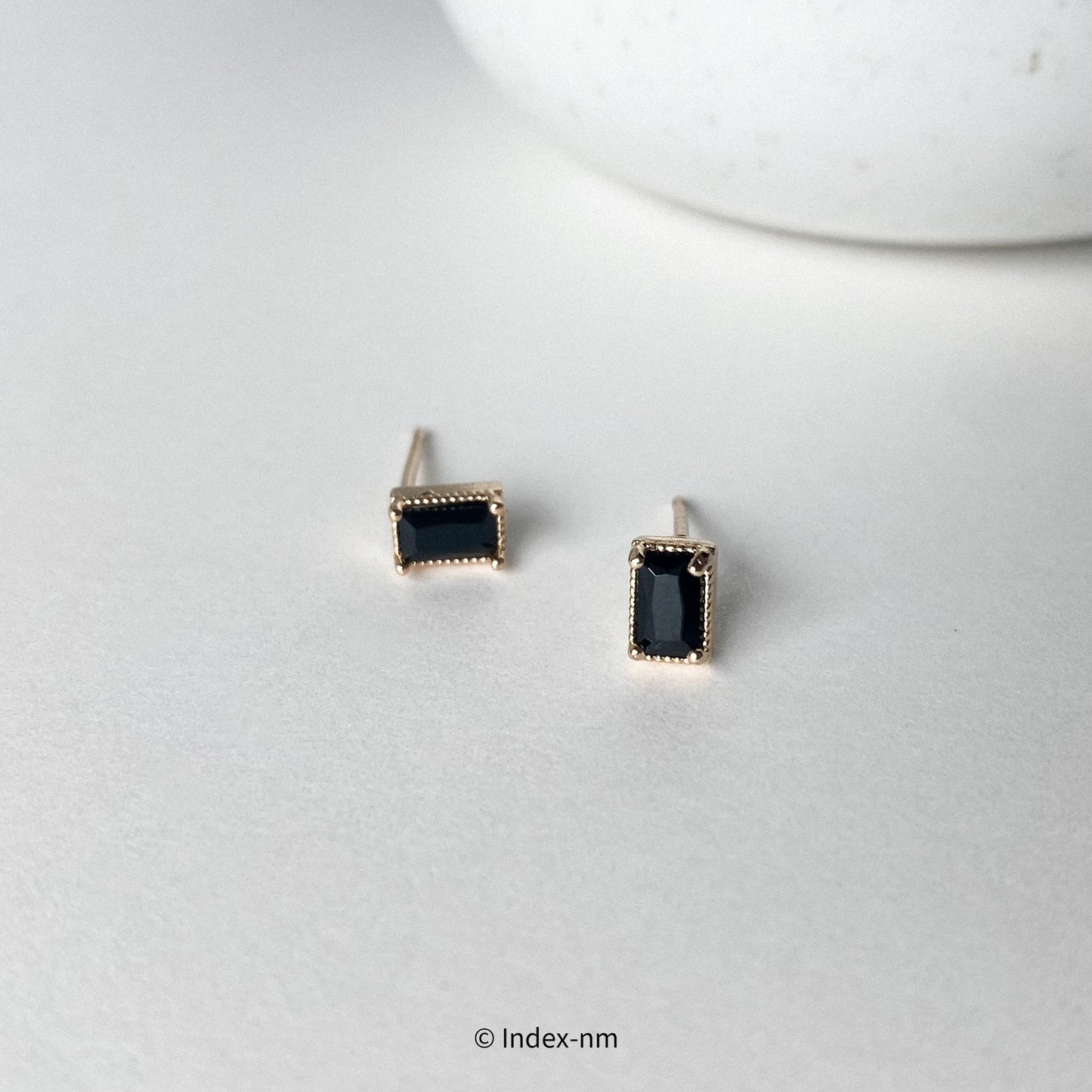 Simple Black Gemstone Rectangle Stud Earrings