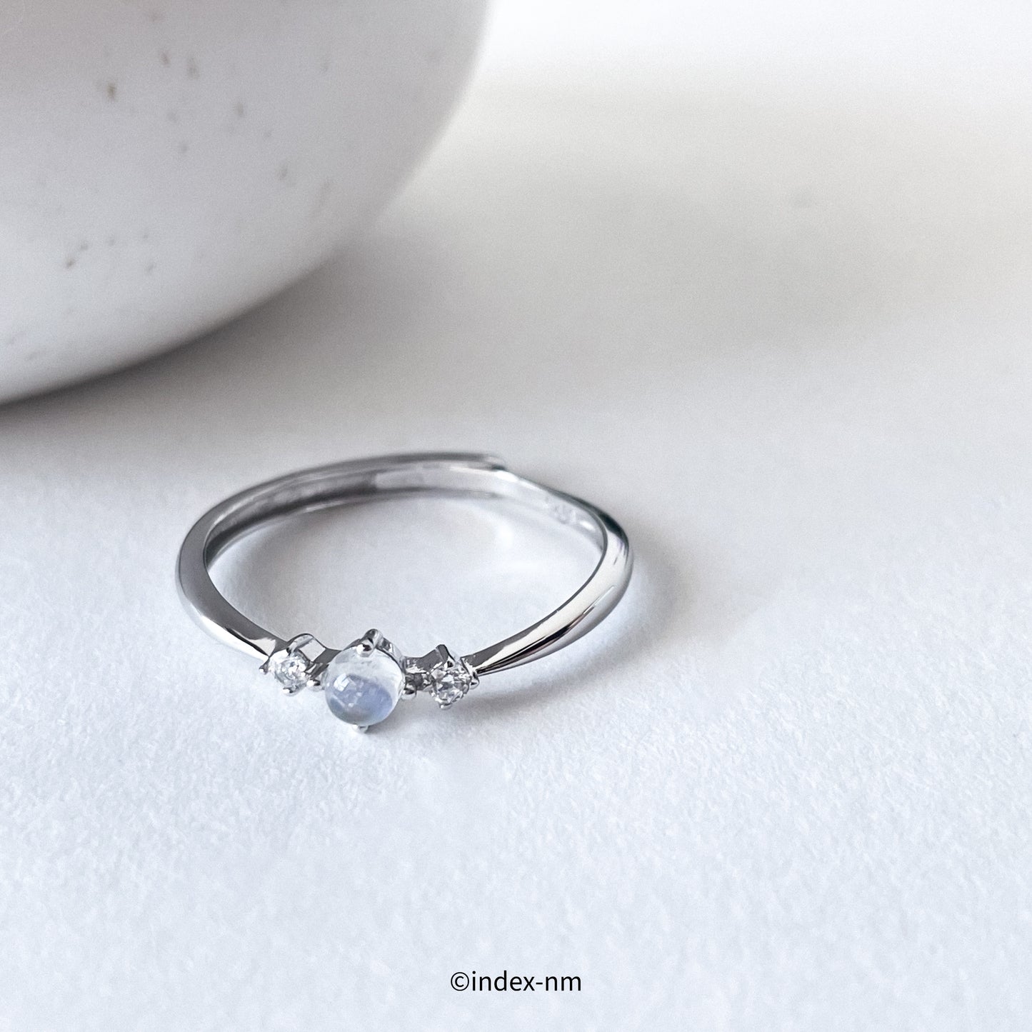 Dreamie | Luna Ring