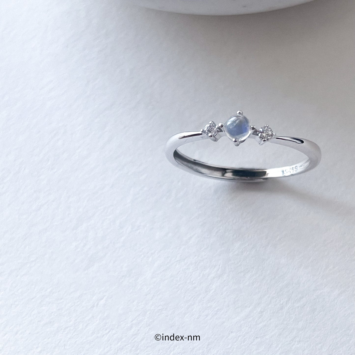 Dreamie | Luna Ring