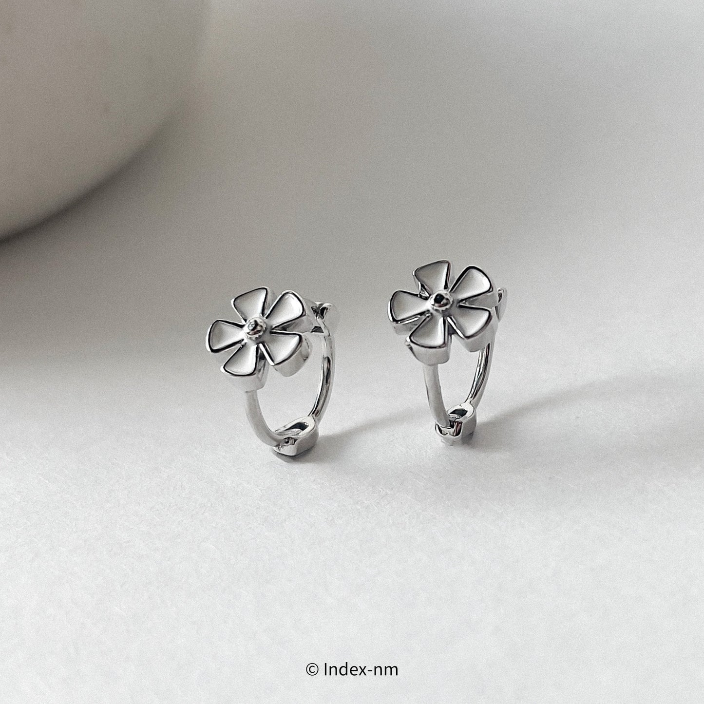 Dainty White Daisy Flower Silver Clip-On Earrings