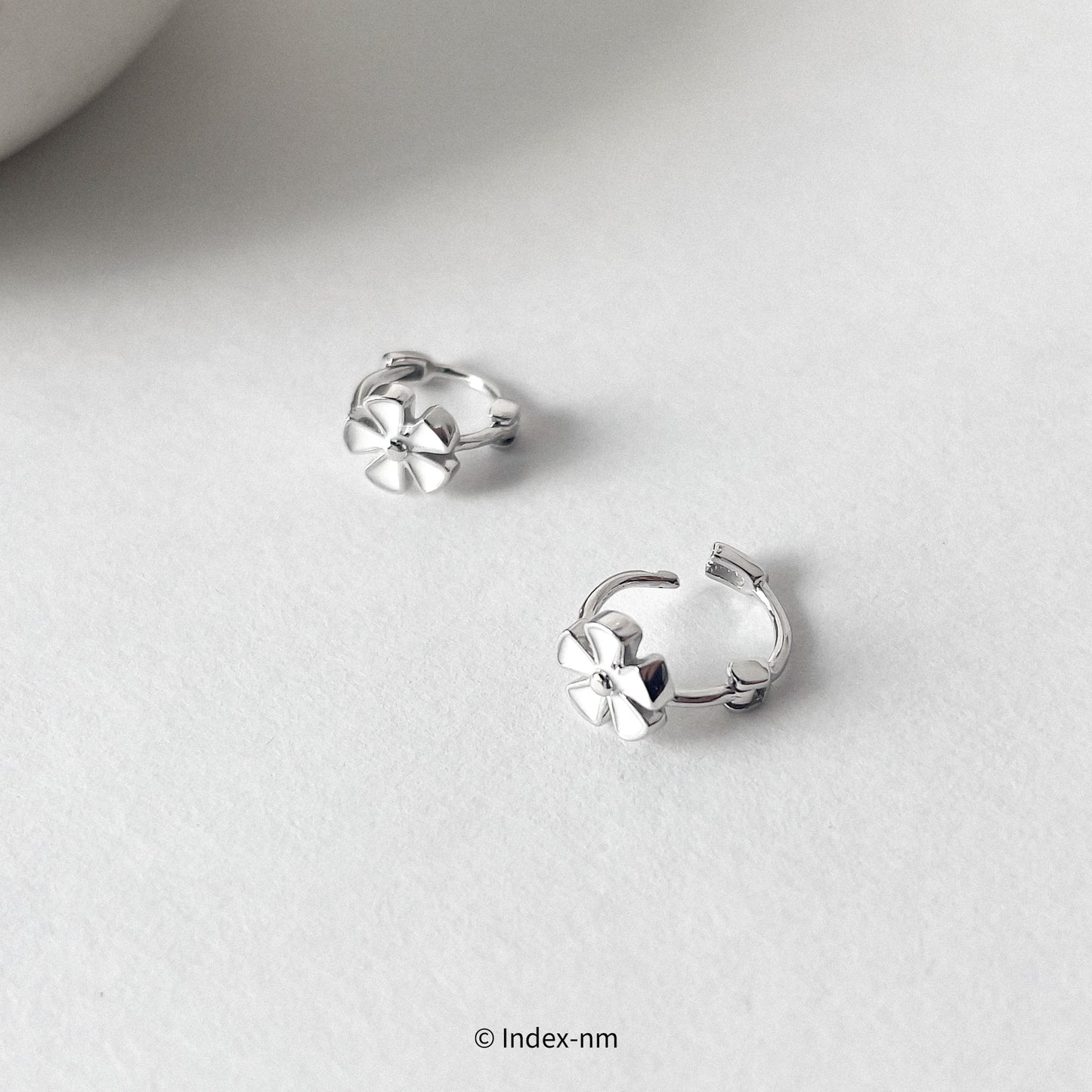Dainty White Daisy Flower Silver Clip-On Earrings