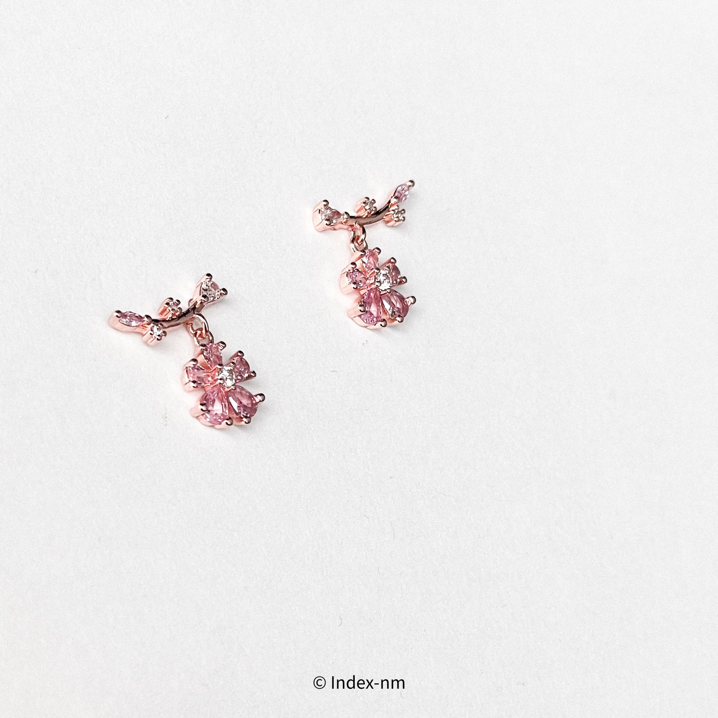 Plum blossom | S925 銀針耳環
