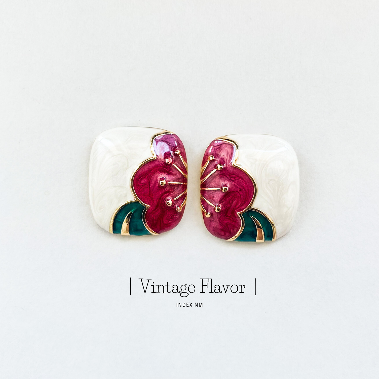 Closing | Square Enamel Studs