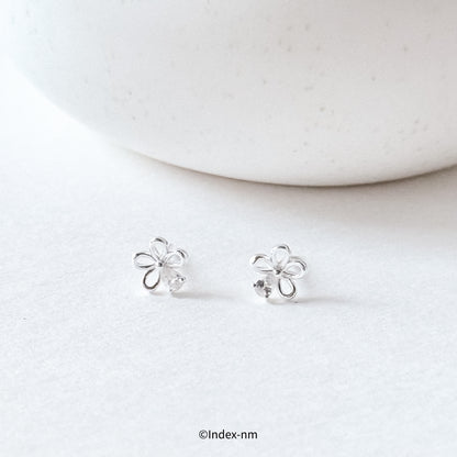 Floweret | Mini Flora Studs