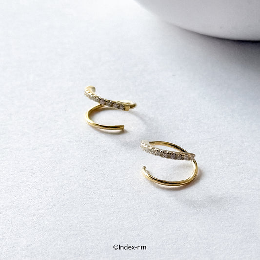 Intertwine | Golden Wave Ear Cuff