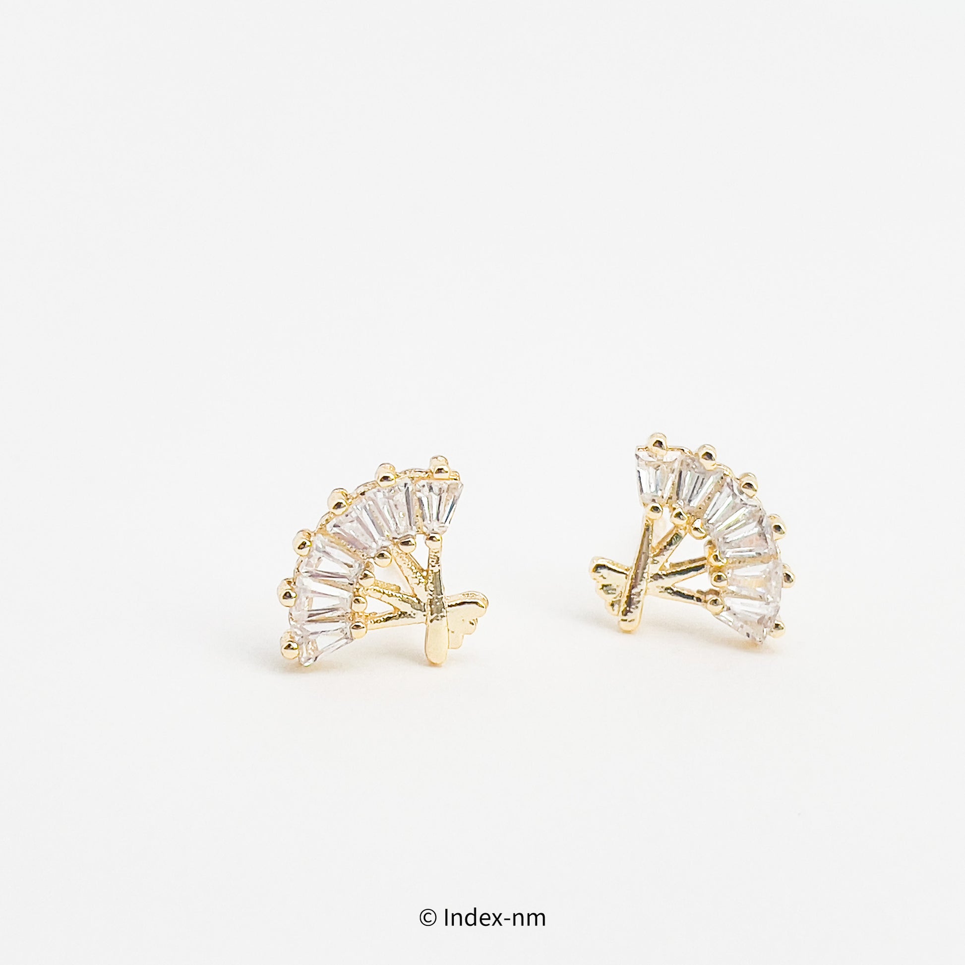 金色袙扇銀針耳環