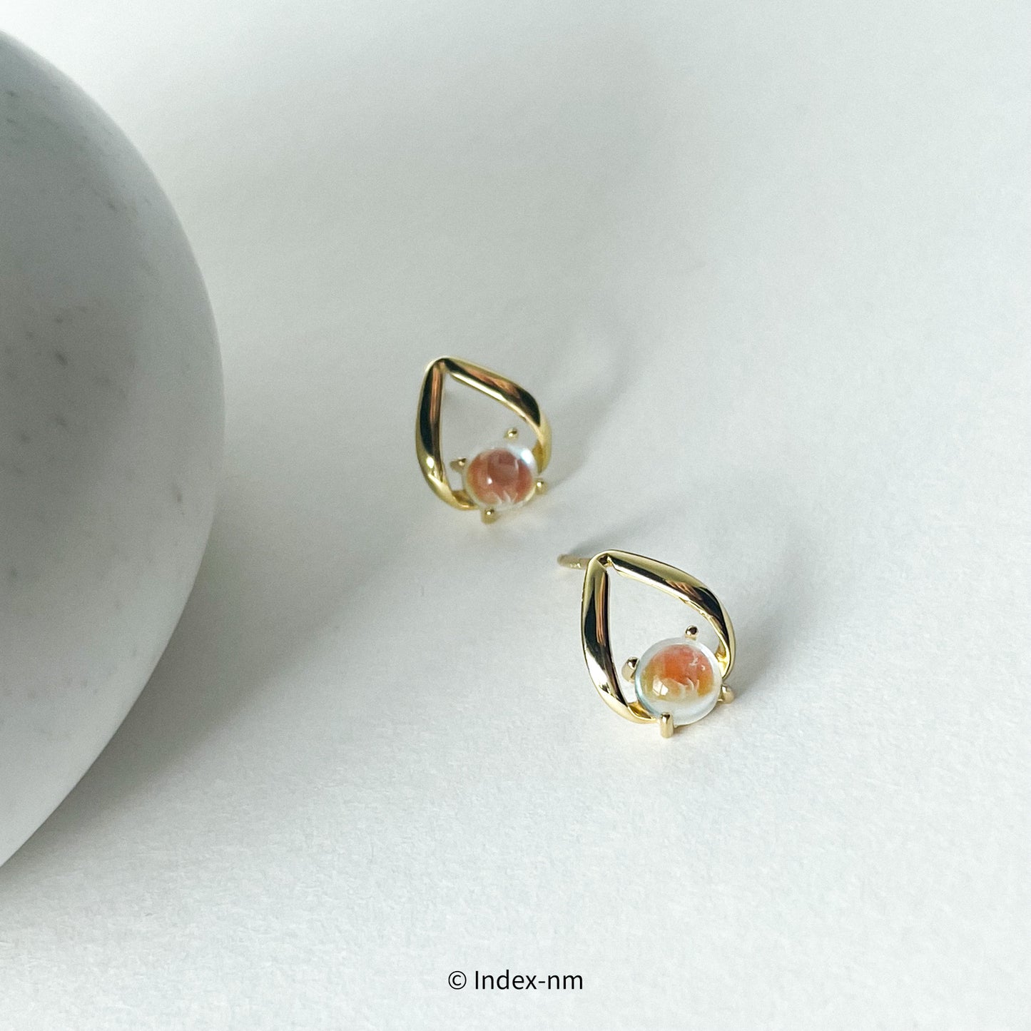 Trove | Teardrop Studs