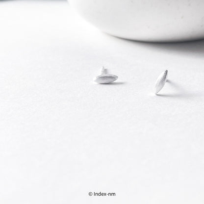 Simply | Tiny Rice Studs