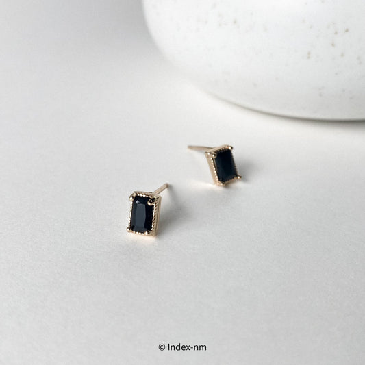 Simple Black Gemstone Rectangle Stud Earrings