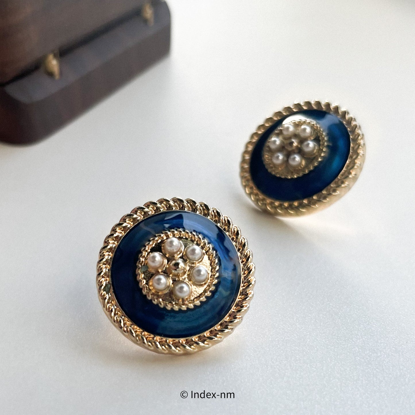 Nobility | Palace Round Pearl Studs