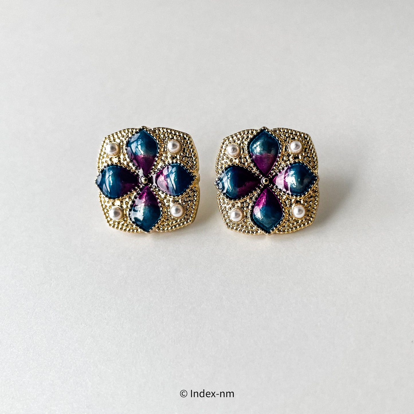 Mystery | Fancy Square Studs