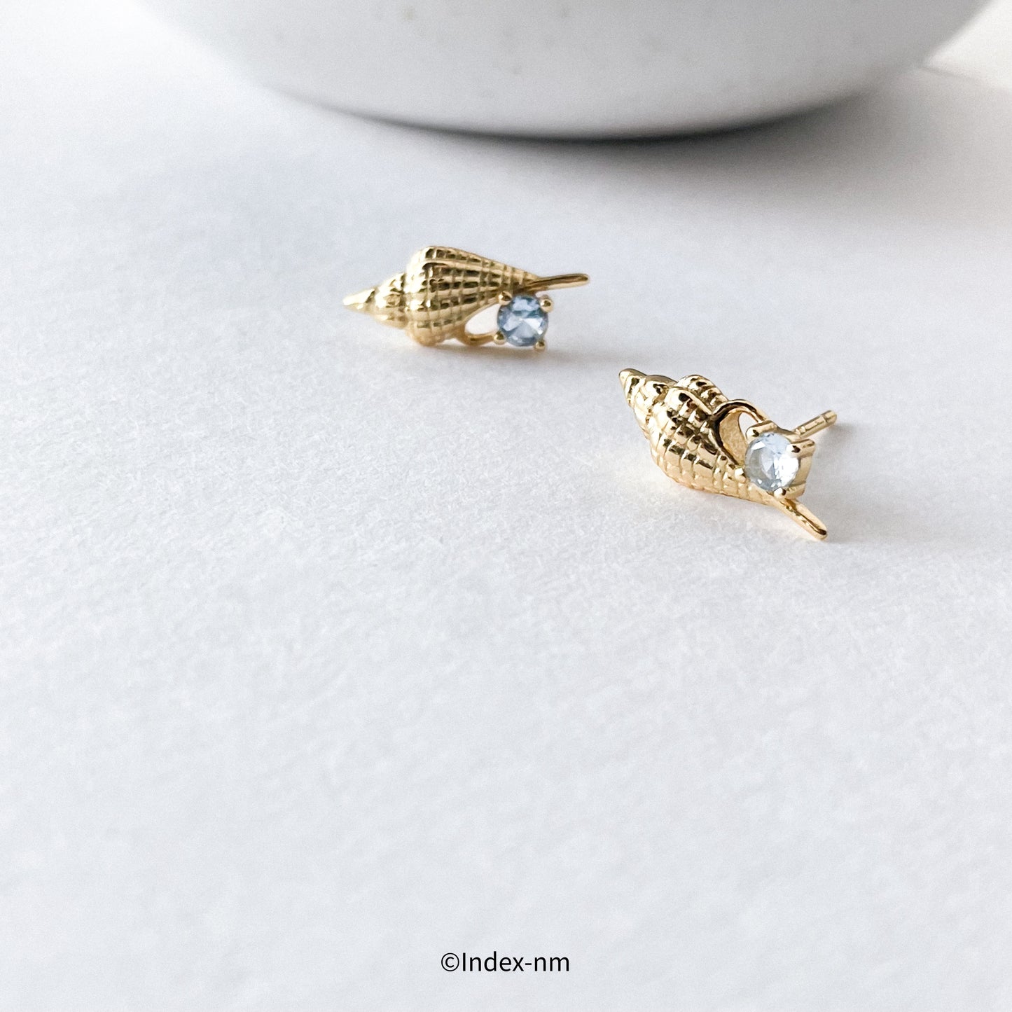 Gem | Gold Shell Studs