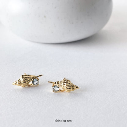 Gem | Gold Shell Studs