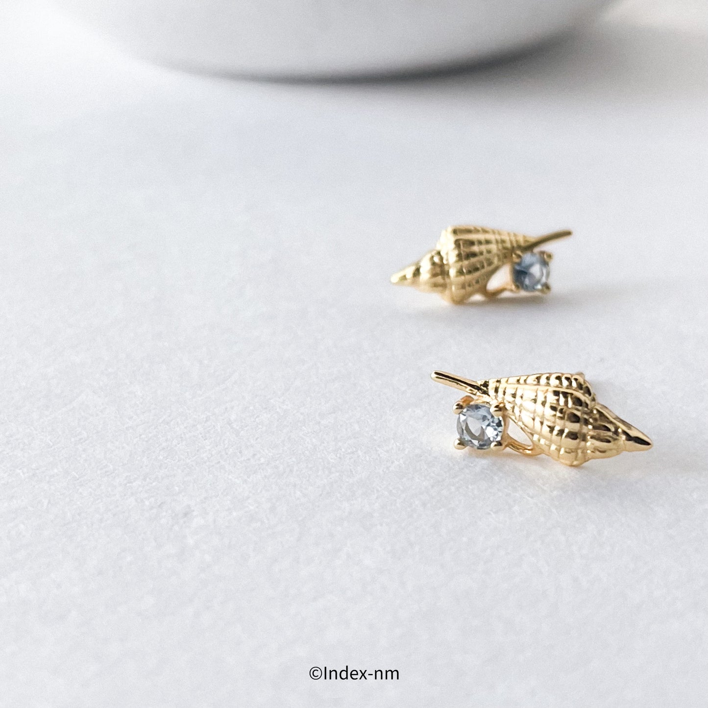 Gem | Gold Shell Studs