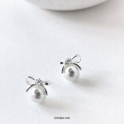 Alice | Bow Pearl Studs