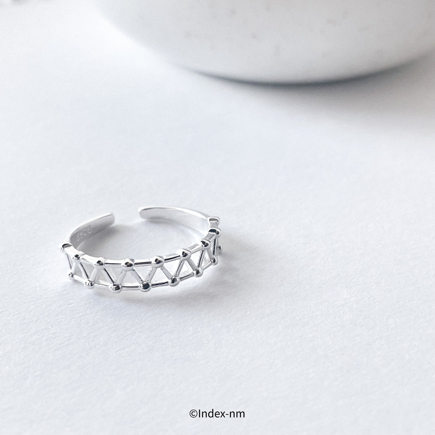 Prism | Modern Bridge Ring