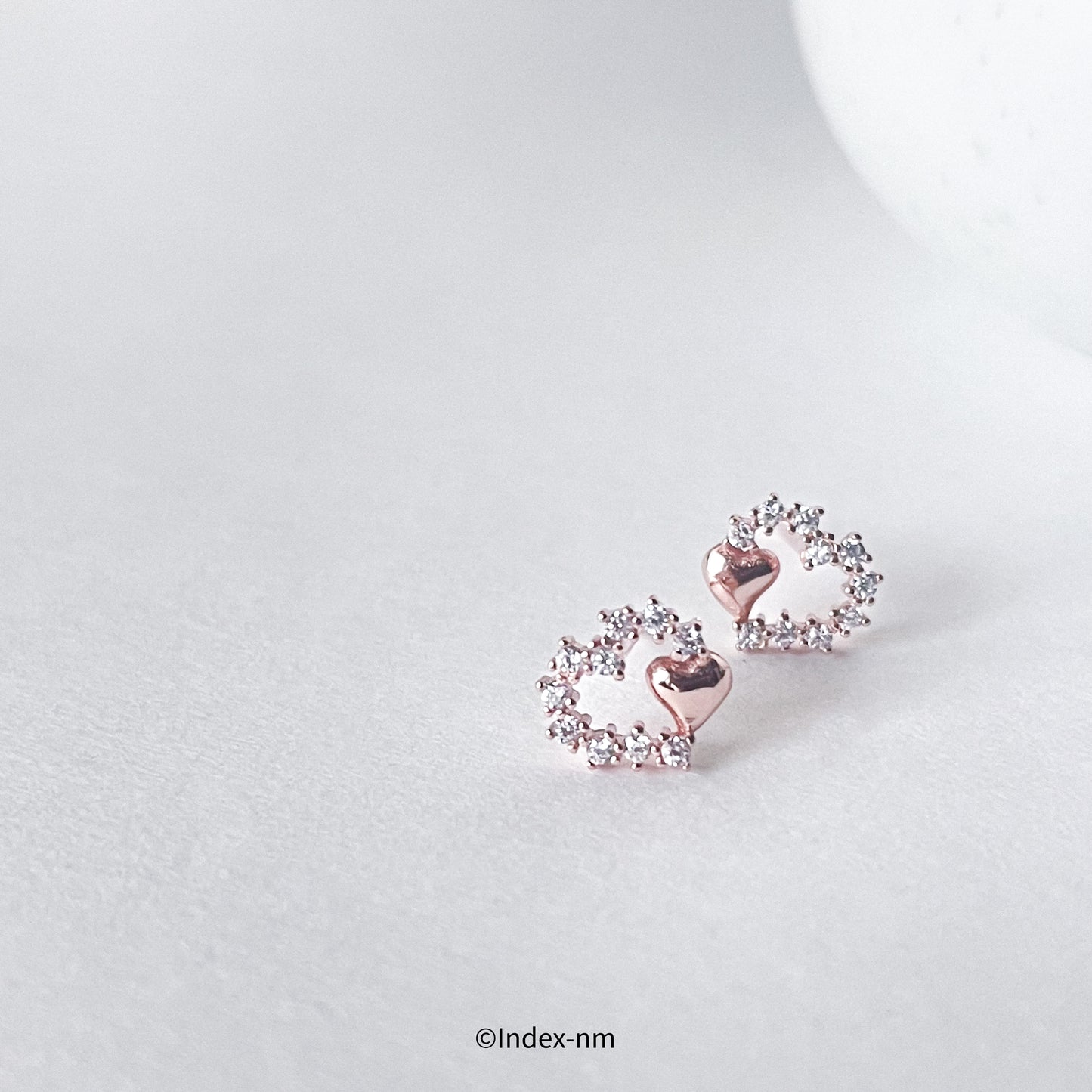 Dewdrop | Crystal Heart Frame Stud