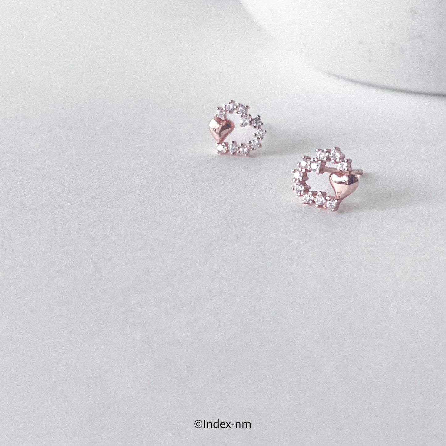 Dewdrop | Crystal Heart Frame Stud