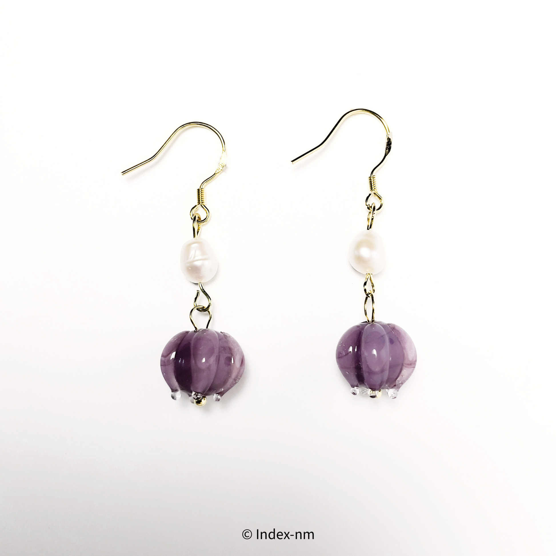 紫色繡花垂式銀針耳環