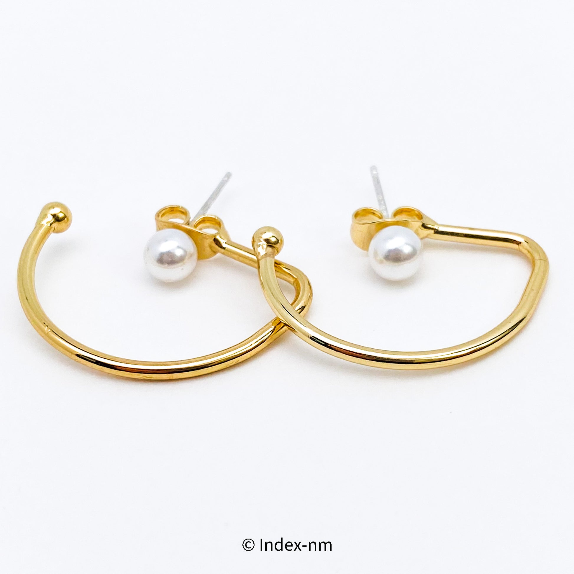 簡約金色珍珠耳環