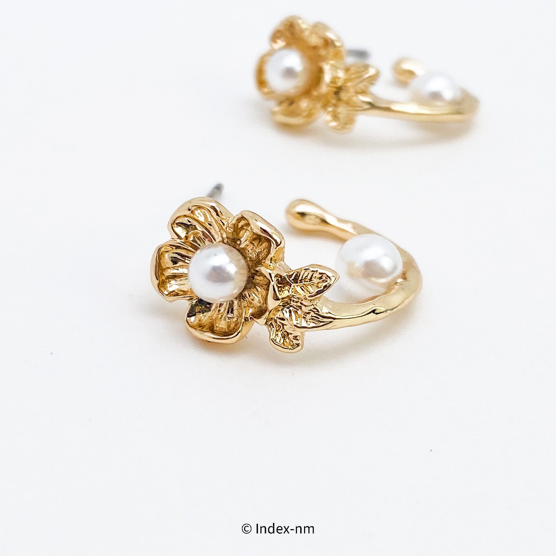 韓國製花朵珍珠耳環