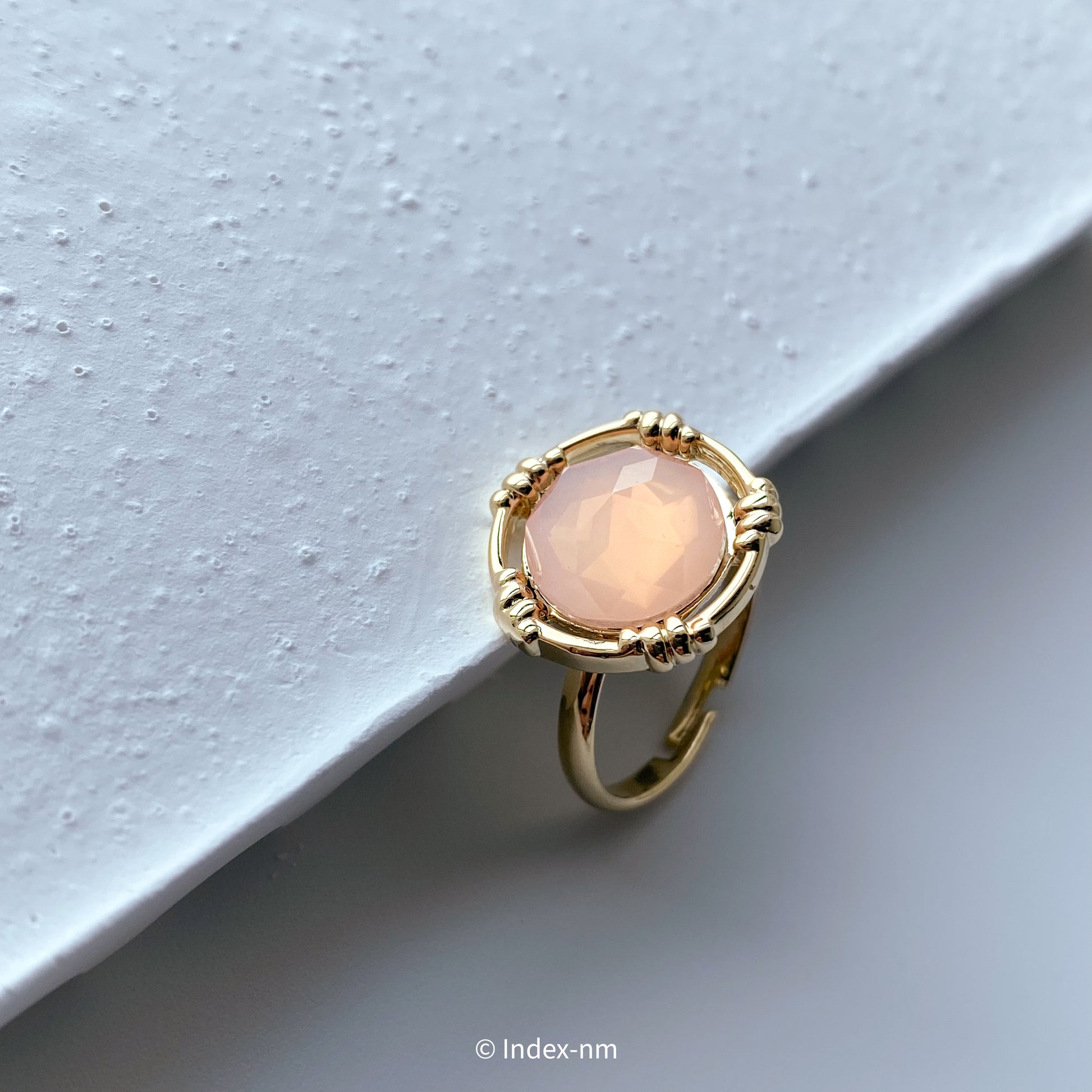 韓國製粉紅色樹脂可調節金戒指