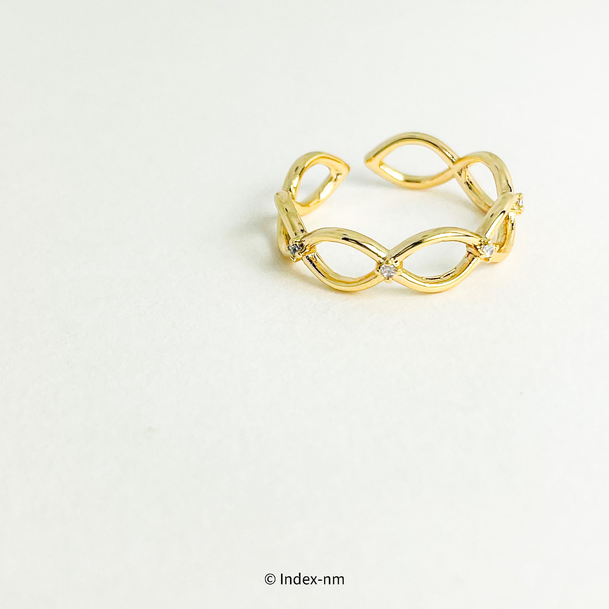 金色鋯石縷空戒指